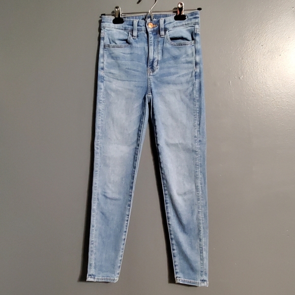 American Eagle Outfitters Denim - American Eagle Super High-Rise Jegging Medium Wash Next Level Size 00 X-Short